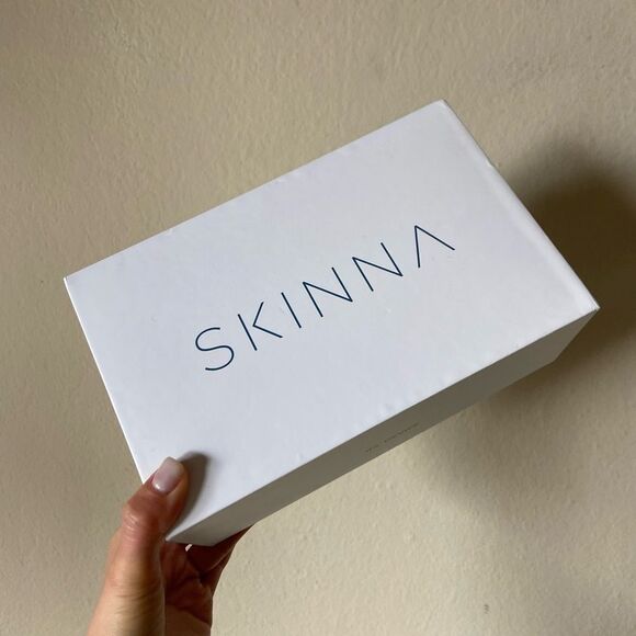 NWB Skinna IPL Painless Hair Removal Laser - Picture 11 of 11